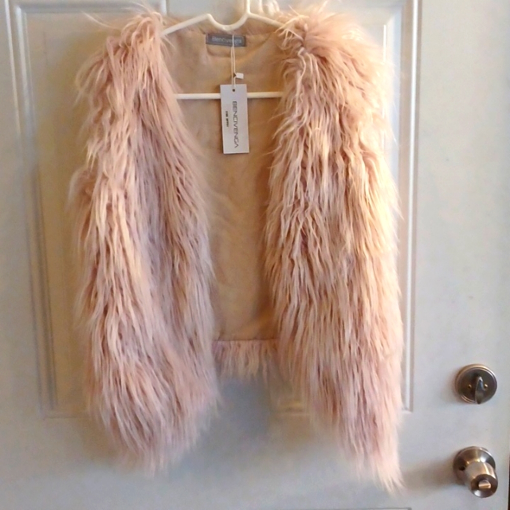 Bencivenga Pale Pink Long Hair Faux Fur Vest S NWT